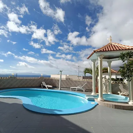 Villa Costa Adeje 别墅 *