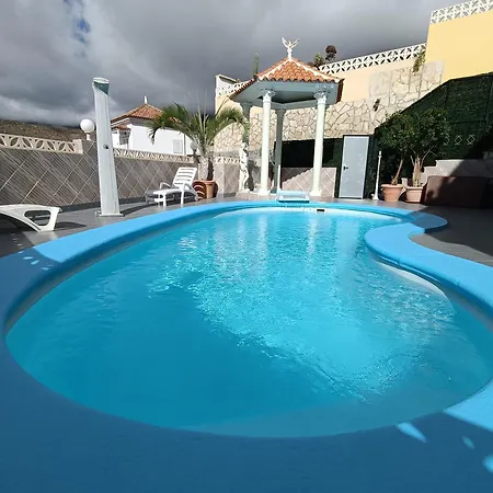 Villa Costa Adeje 아데제