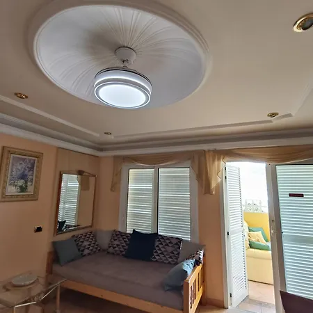 Villa Costa Adeje 빌라 *